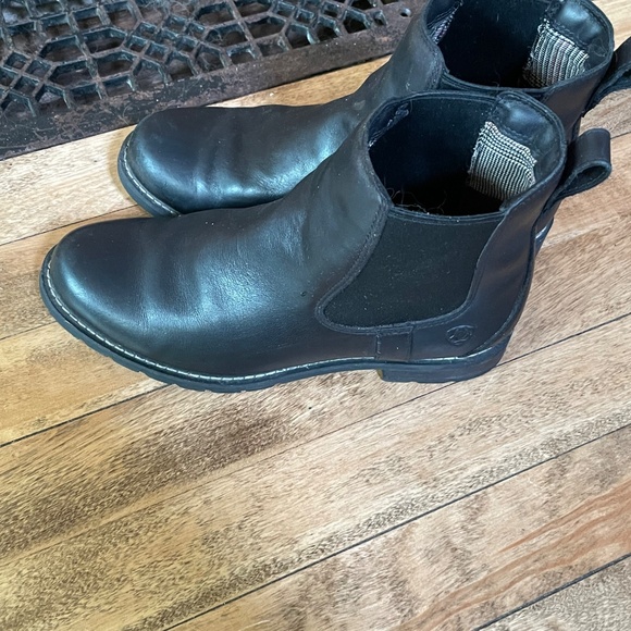Ariat leather ankle boots - Picture 2 of 9